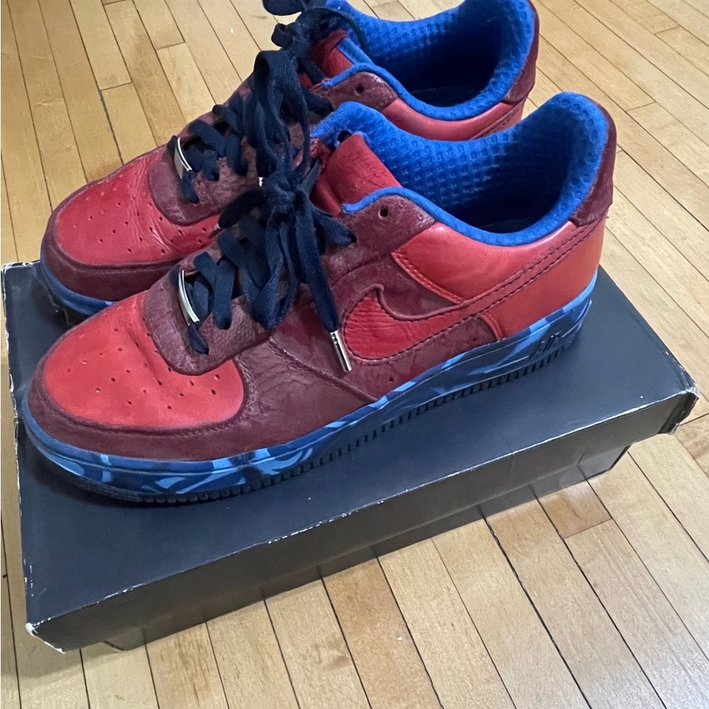 Nike Air Force One Premium—Paris Edition US10